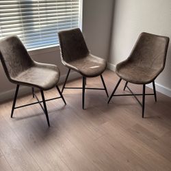 4 Chairs Leather With Matte Like Metal Bottom