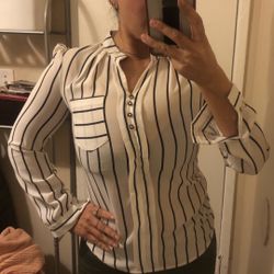 Small Dressy Top /Blusa De Vestir Small
