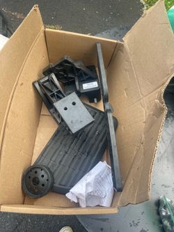 Toyota OEM Bed Step + Mounting Bracket | 2022+ Toyota Tundra