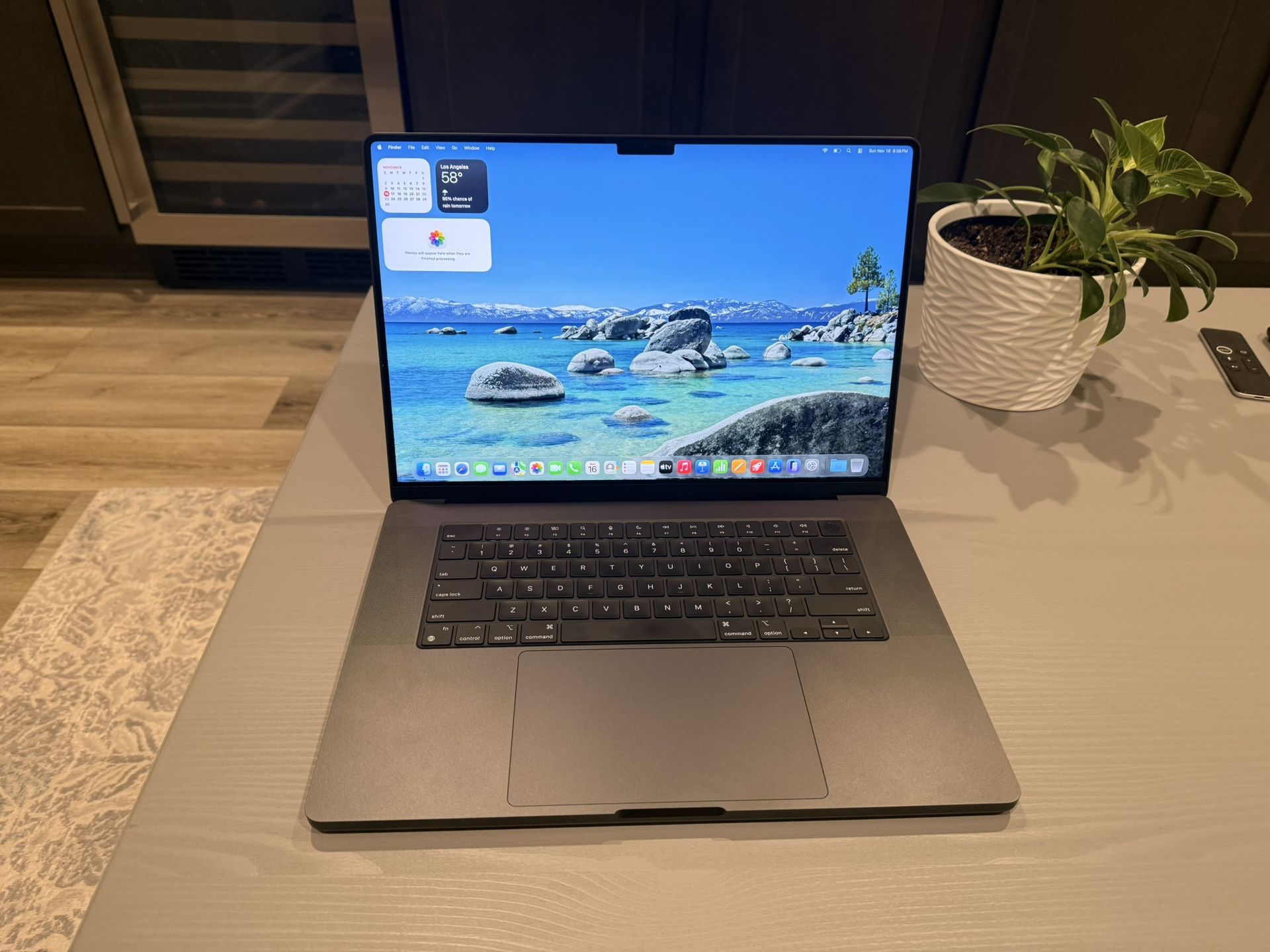 16” MacBook Pro M3 Max 36GB RAM 2TB SSD