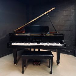 Yamaha Model G2 5’8” Grand | Ebony Gloss