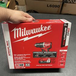 Milwaukee Compact Drill/Driver 1/2" 18V Li-Ion Brushless w/ Battery + Charger