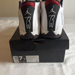 Used Jordan retro 14 size 7Y
