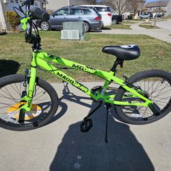 Madd Gear 20-inch boys Freestyle BMX bicycle, Lime green [Free Locks W/Purchase]