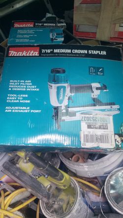 Crown stapler