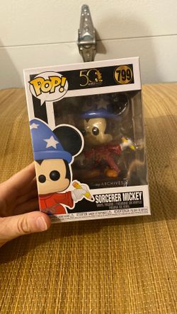 POP! Sorcerer mickey vinyl figure