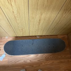 Black Skateboard 