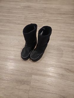 Snow Boots