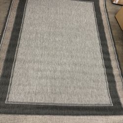 New 7’ x 10’ Border Indoor/Outdoor Area Rug