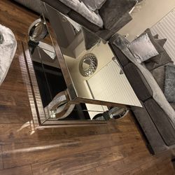 Beautiful Mirror  Coffee Table