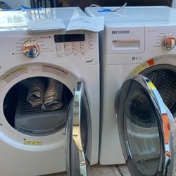 LG Smart Washer And Dryer Set With Pedestals