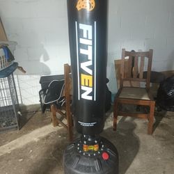 FITVEN  PUNCHING BAG STAND 