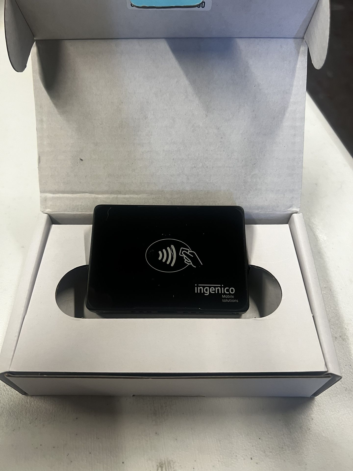 Ingenico Moby 5500 Card Reader