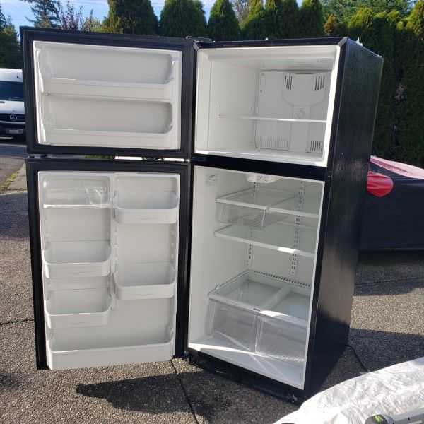 Like New Fridge 