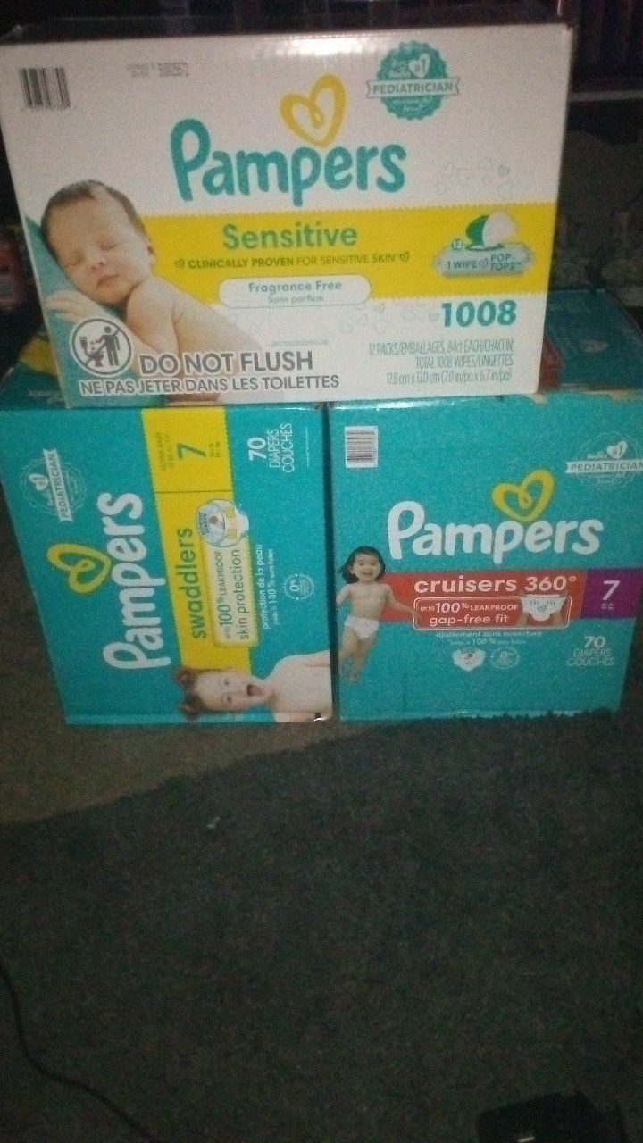 Pampers size 7 and wipes