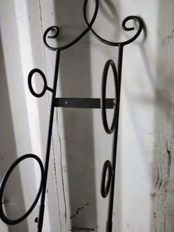 Black Wrought Iron Wall Plate Rack