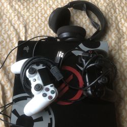 Ps4 Pro Star Wars Edition With 2 Controllers And Headphones
