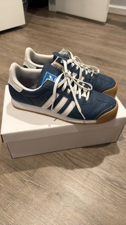 Men’s 9.5 Adidas Sneakers