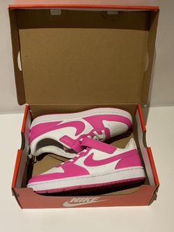 Nike Court Borough