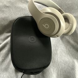 Beats Studio Pro 