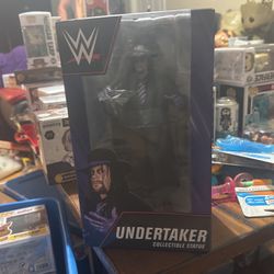 Undertaker Collectors Statue 