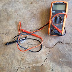 Digital Mutimeter Battery Tester