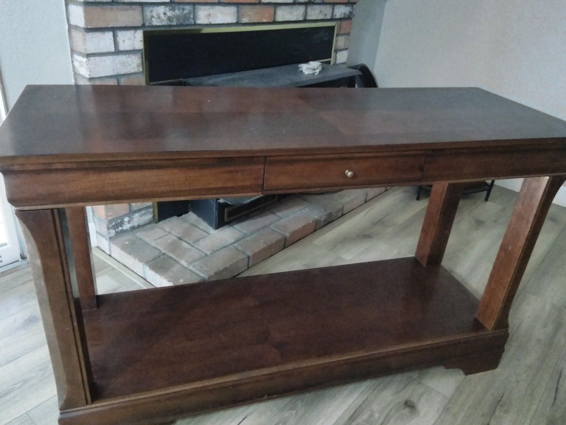 Console table and coffee table set