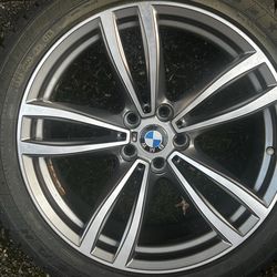 BMW 750i OEM 19’’ Wheels & Tires (Set of 4) - clean