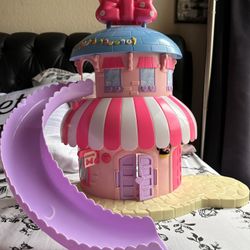 Minnie Mouse House