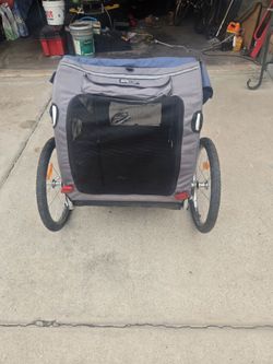 Dog trailer