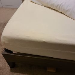 Queen Size Full Bed Set Memory foamMattress Headboard Frame