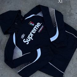 Supreme 