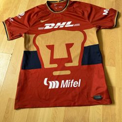 Pumas Unam jersey terracota size M