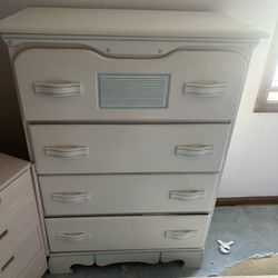 Vanity And Dresser Set