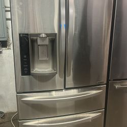 GE 4 Door French Door Refrigerator