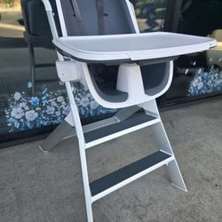 4moms High Chair W Magnetic Tray