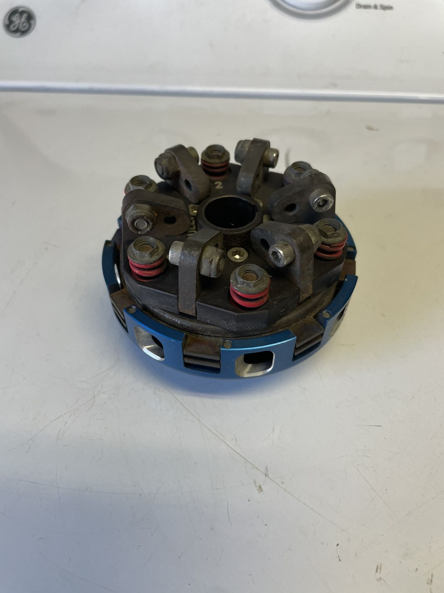 Bully clutch racing clutch