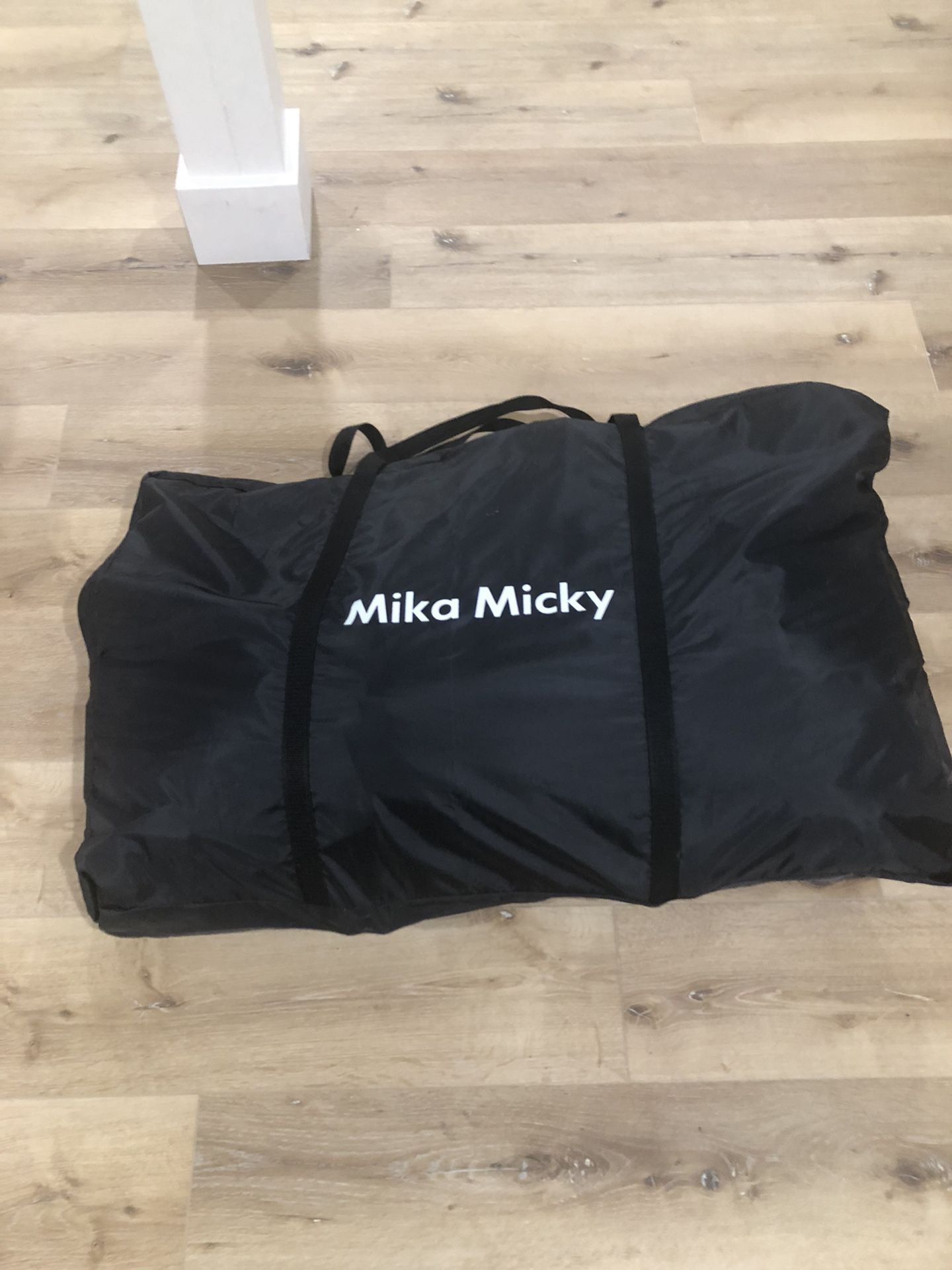 Mika Micky Bedside Bassinet