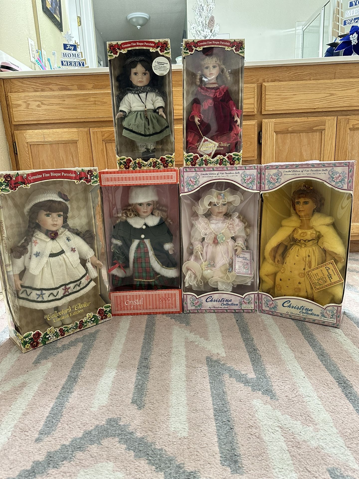 PORCELAIN DOLLS 