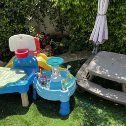 Free Kids Outdoor Toys And Table