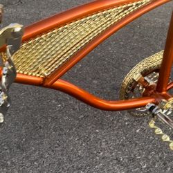 20” LOWRIDER BICYCLE  SQUARE TWISTED FRAME TOP GOLD INSERTS