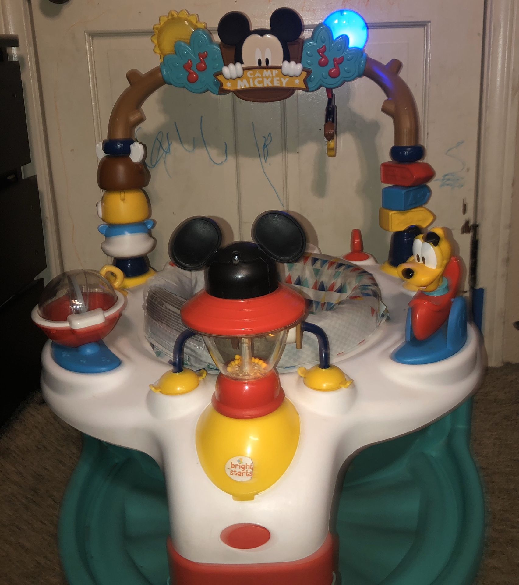 Mickey Mouse bouncer & walker set