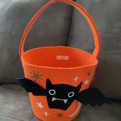 BRAND NEW FELT TREAT BUCKET