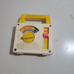 #794 Vintage 1981 Fisher Price Radio Music Box Toy Over the Rainbow  #1