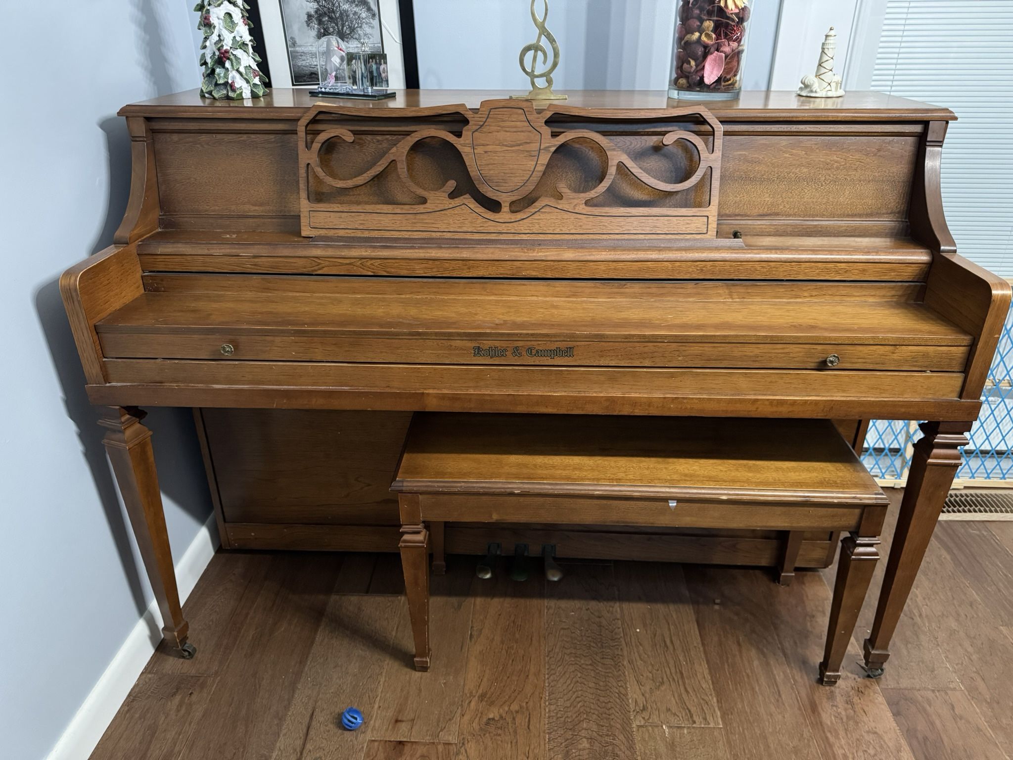 Kohl’s & Campbell Piano And Bench 