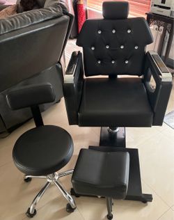 Black reclinable pedicure chair