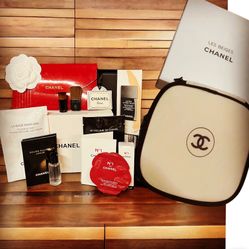 Chanel Beauty Gift With All Samples 