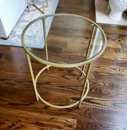 Glass round table