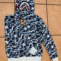 Bape hoodie size M