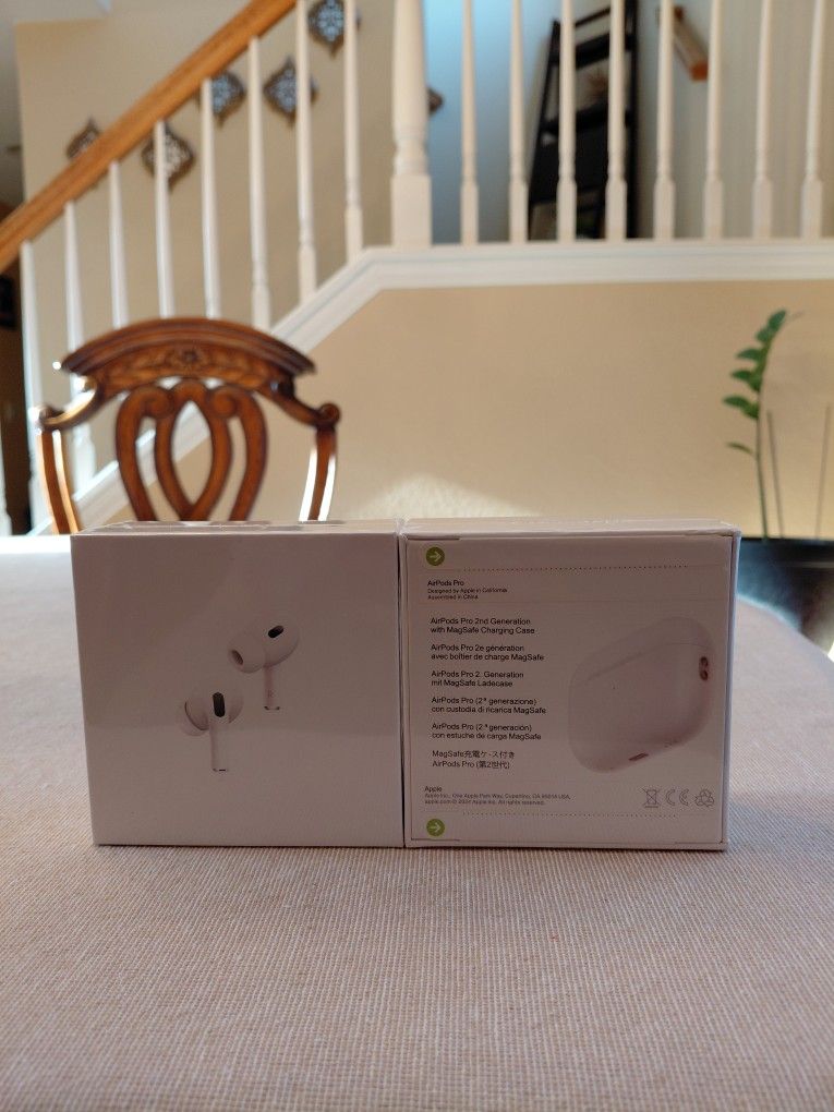 Brand New Apple Airpods 2